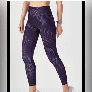 Fabletics Viviana High Waisted 7/8 Leggings (Medium - 6-8)